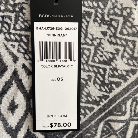 NEW- BCBG beach cover up. With tag still on - Picture 5 of 7